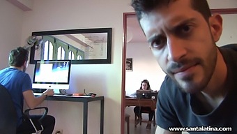 Santa Abril, A Colombian Pornstar, Enjoys Her Vacation In Cartagena While Being A Desirable Option For The Secret Service Agents